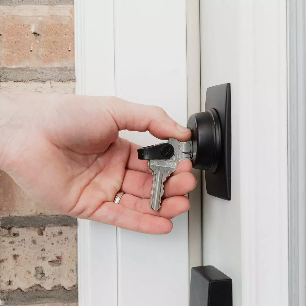 KeySmart Mini Key Holder 3 KeySmart Mini Key Holder - Image 3