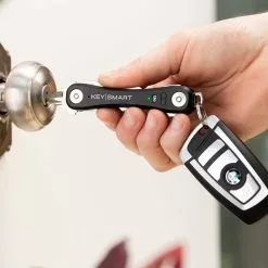 KeySmart Pro Compact Key Holder With Tile Smart Location -Everyday-carry Sales KS411 KeySmart Pro In Use in Door